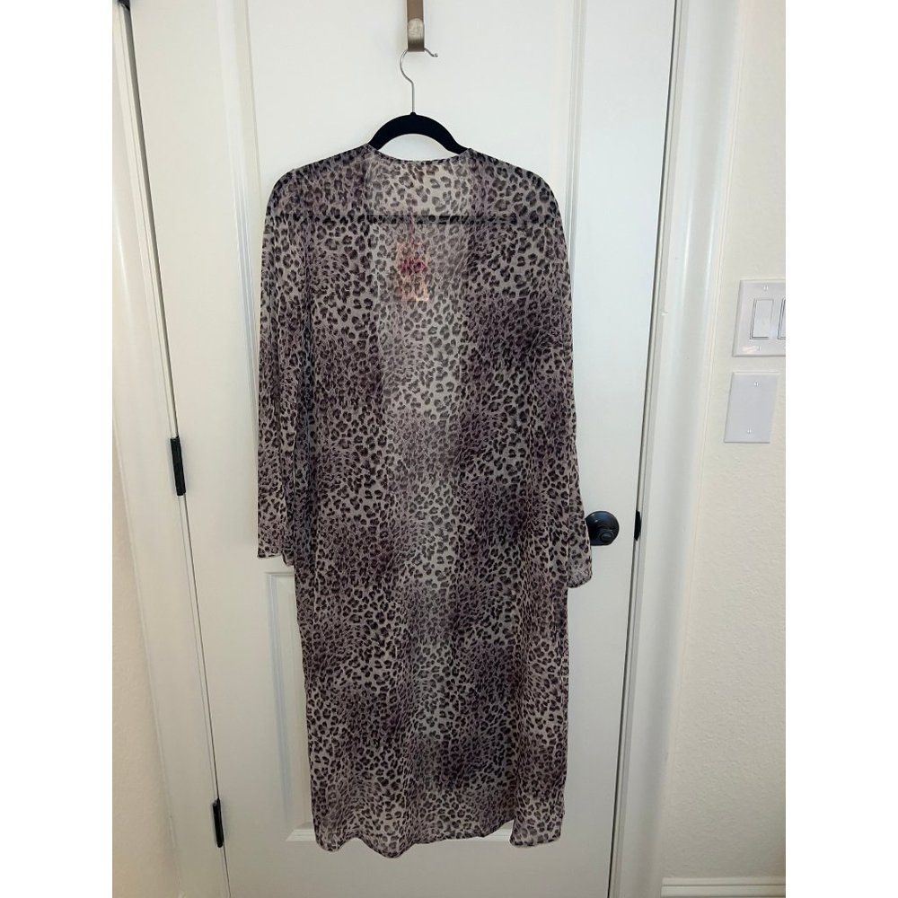 Purple Leopard Duster - Picture 2 of 5